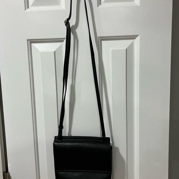 Joy Mangano Classic Black Crossbody Bag - Picture 1 of 8